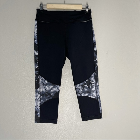 ALALA Blocked Cropped Leggings Black Palm Shadow M - Picture 2 of 11